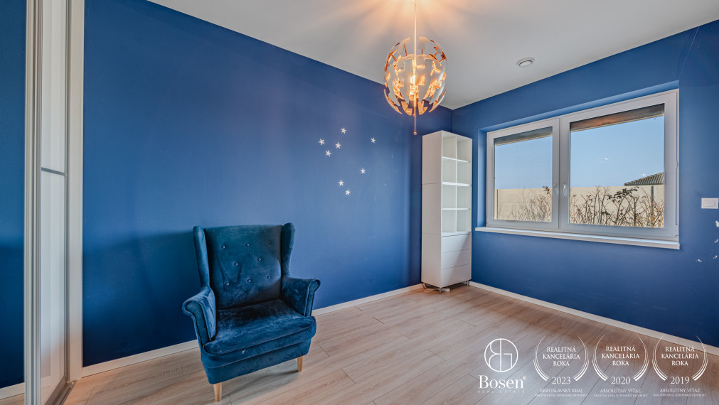 BOSEN | Na prenájom moderný 4-izbový rodinný dom s terasou, klimatizáciou a fotovoltikou – Alžbetin Dvor