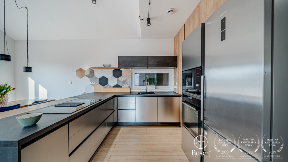 BOSEN | Na prenájom moderný 4-izbový rodinný dom s terasou, klimatizáciou a fotovoltikou – Alžbetin Dvor