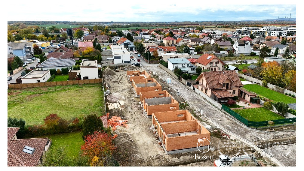 BOSEN | Moderné 4 izbové rodinné domy vo výstavbe, Rovinka