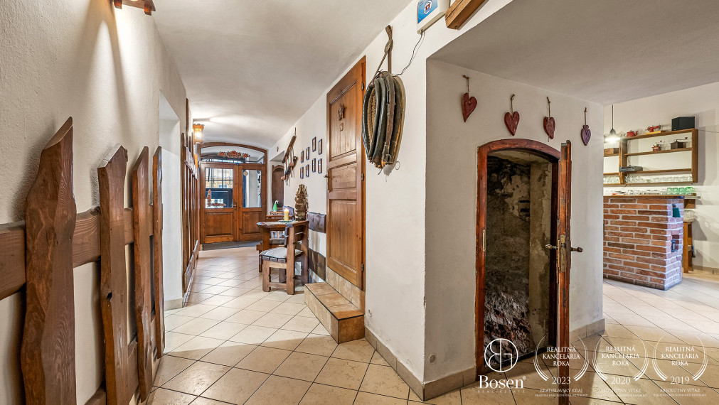 BOSEN | Historic House with Commercial Potential in Kežmarok