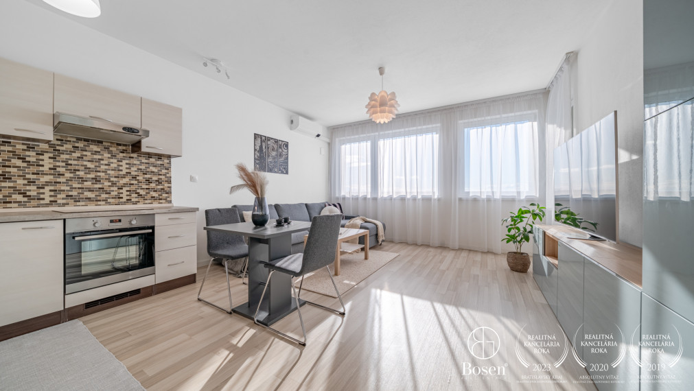 Rezervované Moderný 2-izbový byt s loggiou a parkovaním - Dunajská Lužná