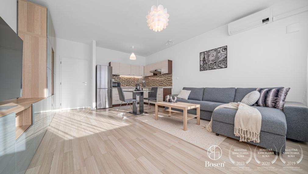 Rezervované Moderný 2-izbový byt s loggiou a parkovaním - Dunajská Lužná