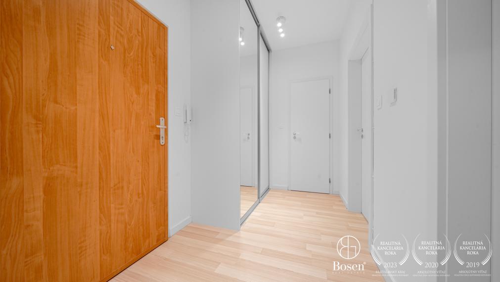 Rezervované Moderný 2-izbový byt s loggiou a parkovaním - Dunajská Lužná