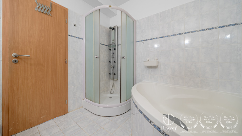 BOSEN | 3- izbový priestranný byt, Budatínska ulica - Petržalka, 84 m2