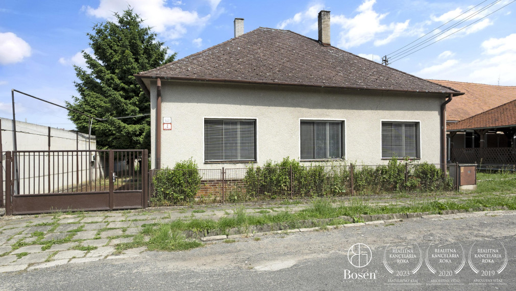 REZERVOVANÉ ! BOSEN | Rodinný dom v srdci obce Borský Mikuláš, pozemok 798m2