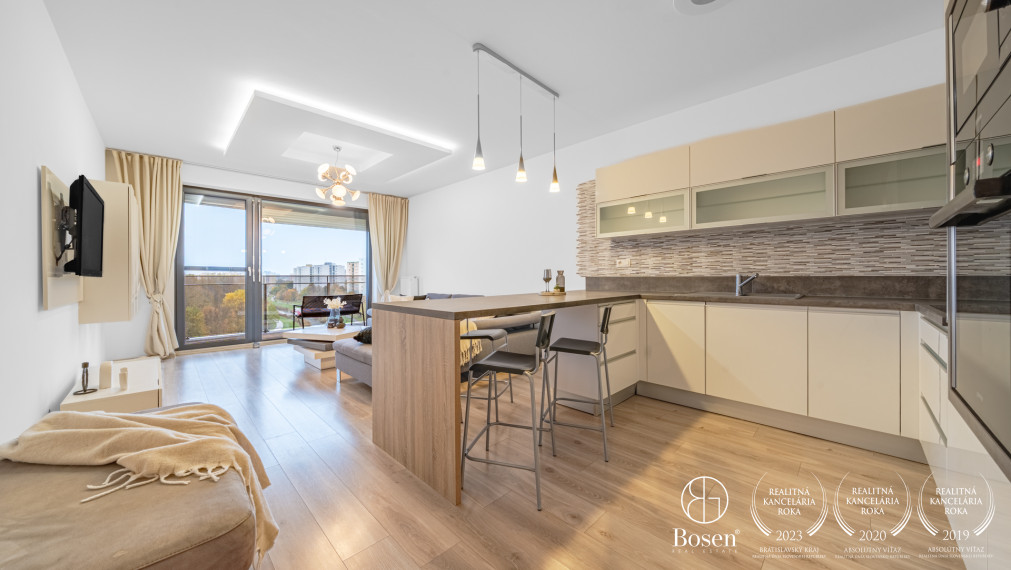 BOSEN | Priestranný zariadený 3 izbový byt s parkingom, Petržalka City