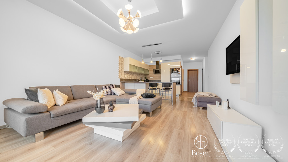 BOSEN | Priestranný zariadený 3 izbový byt s parkingom, Petržalka City