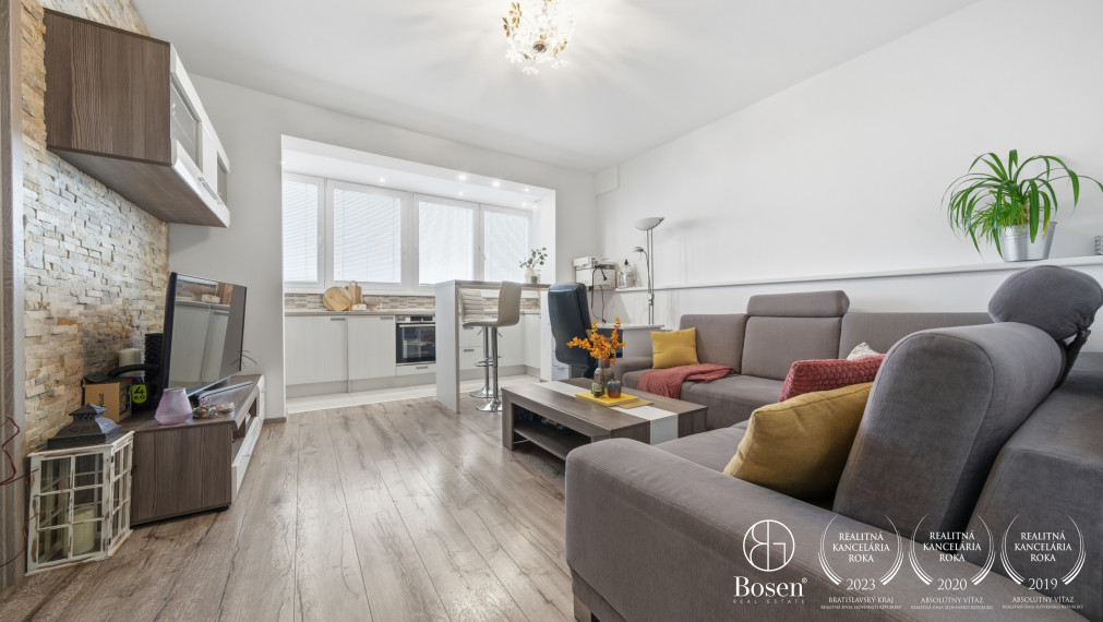 BOSEN | 2- izbový byt po kompletnej rekonštrukcii s výhľadom na jazero, Strečnianska ulica - Petržalka, 48m2