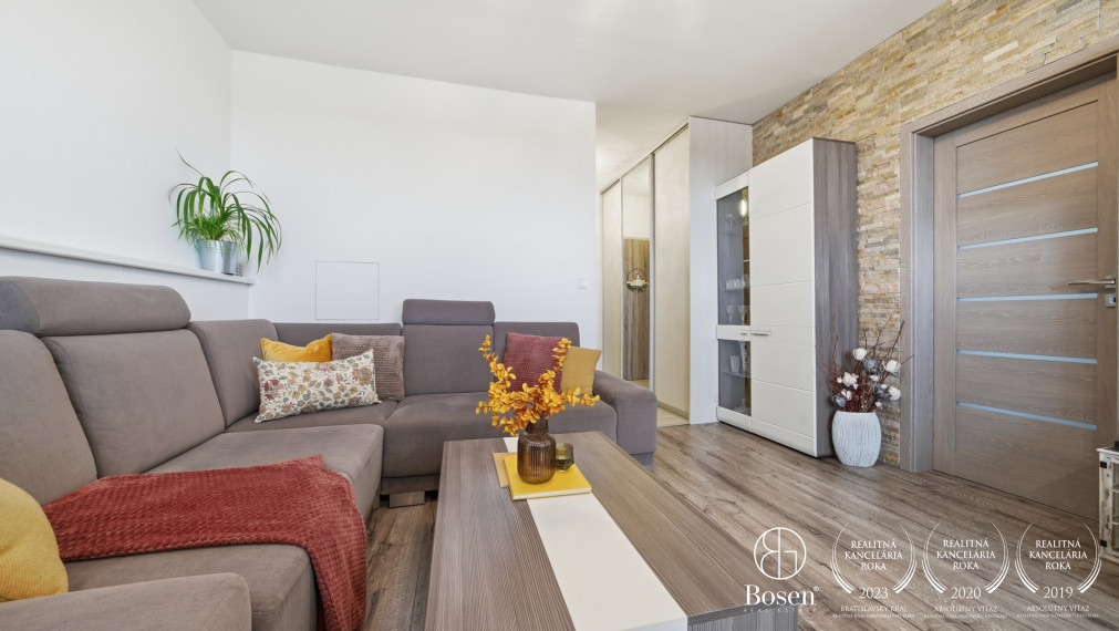 BOSEN | 2- izbový byt po kompletnej rekonštrukcii s výhľadom na jazero, Strečnianska ulica - Petržalka, 48m2