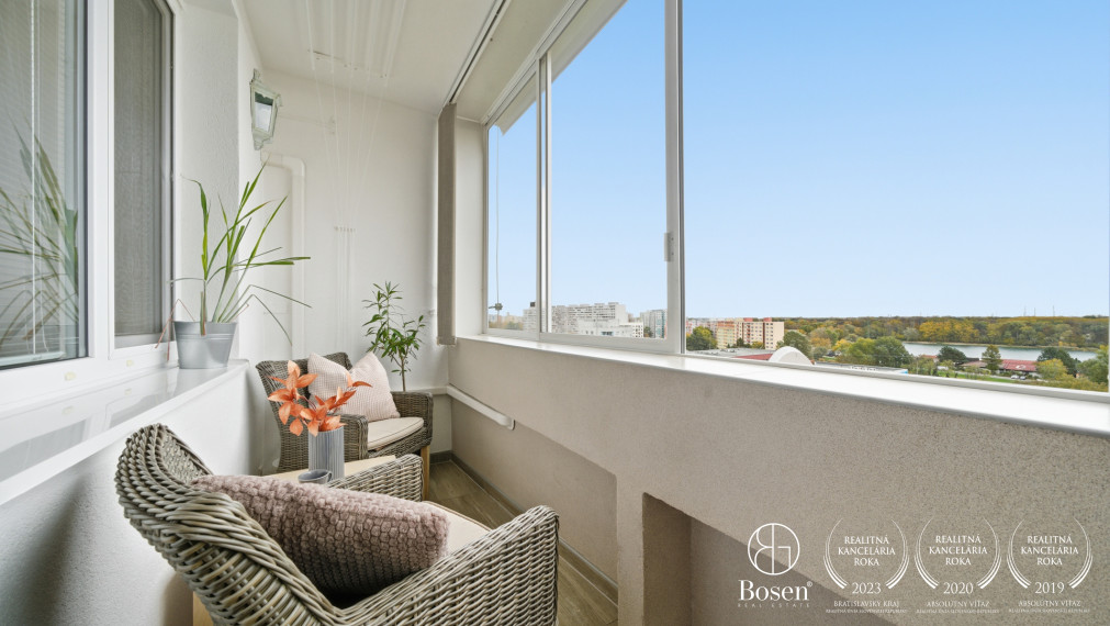 BOSEN | 2- izbový byt po kompletnej rekonštrukcii s výhľadom na jazero, Strečnianska ulica - Petržalka, 48m2
