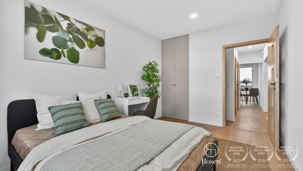BOSEN | 4 izbový kompletne zrekonštruovaný byt s loggiou, 87,2 m2, Bzovícka, Petržalka