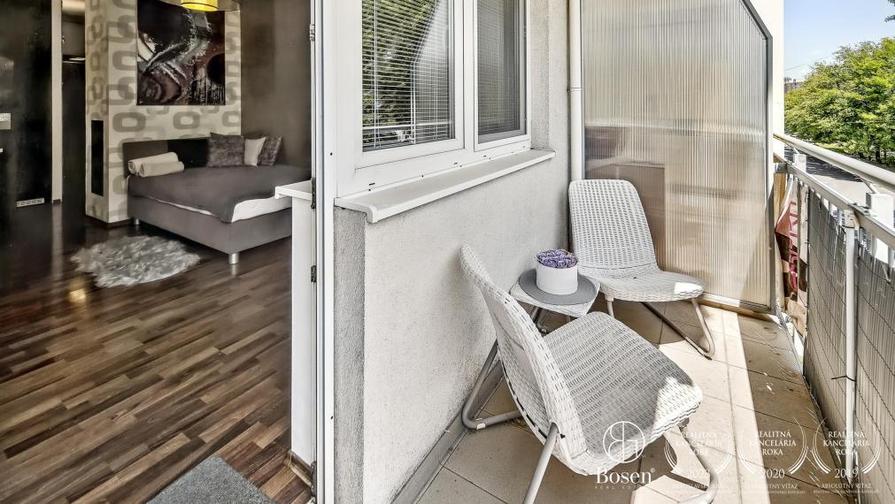 Ponúkame na prenájom 1 izbový byt. Voľný od decembra 2025