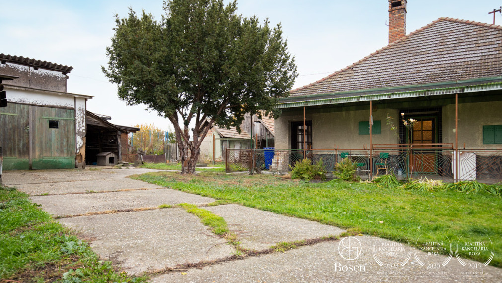 BOSEN |4 izbový rodinný dom, Dolné Saliby okres Galanta