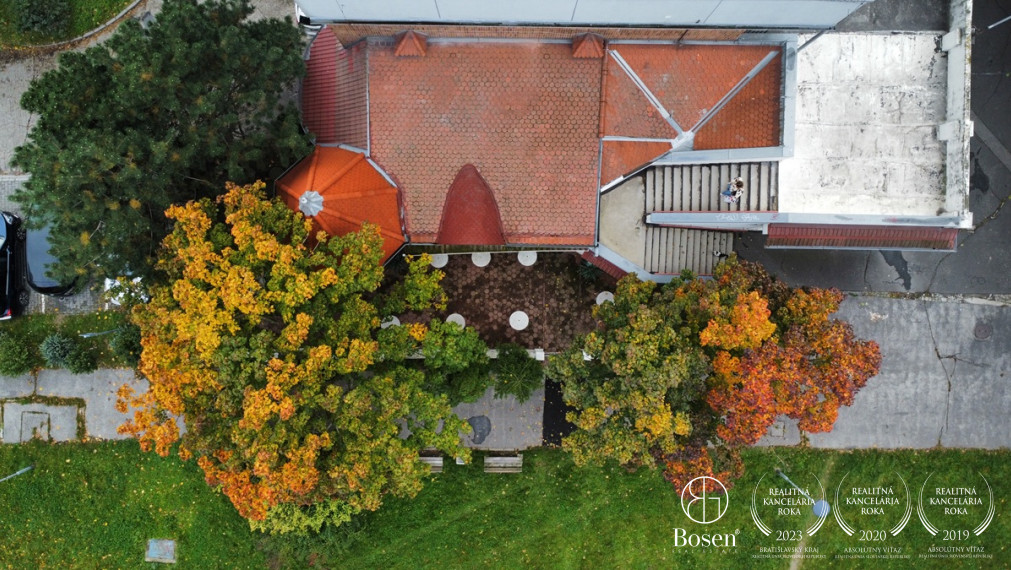 Obchodný priestor – Kancelária  – Reštaurácia - Vlastný Pozemok - Petržalka, Šustekova ulica