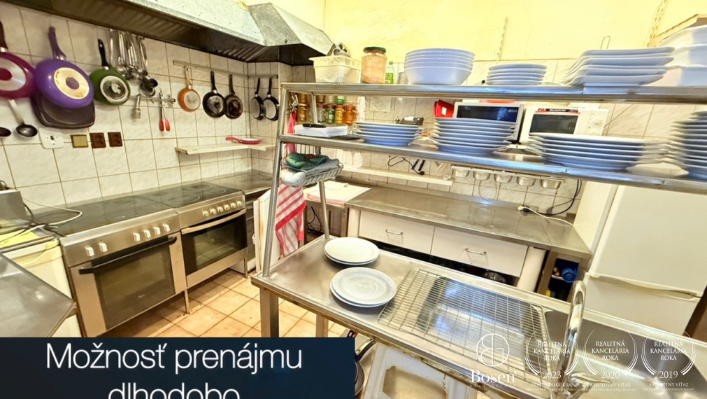 Obchodný priestor – Kancelária  – Reštaurácia - Vlastný Pozemok - Petržalka, Šustekova ulica