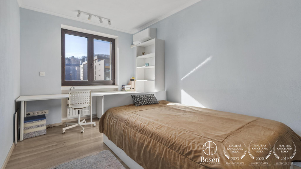 5-izbový radový rodinný dom, Vendelínska ulica – Dúbravka