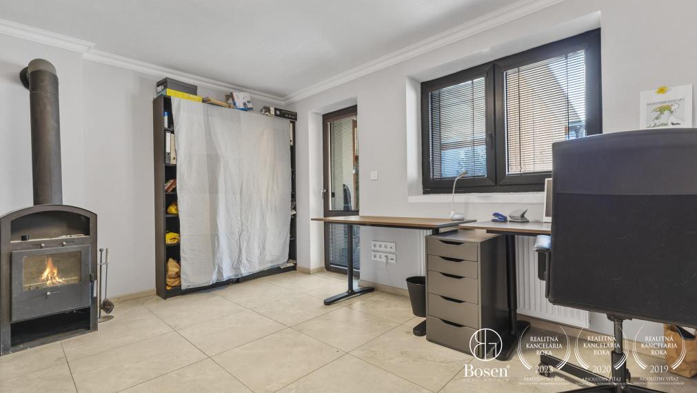 5-izbový radový rodinný dom, Vendelínska ulica – Dúbravka