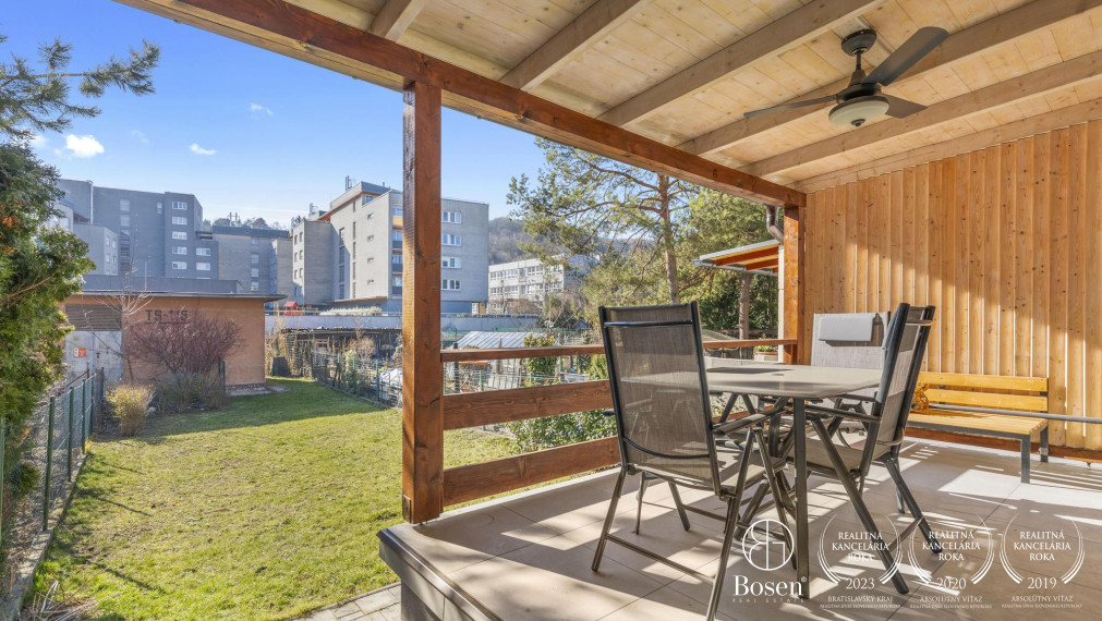 5-izbový radový rodinný dom, Vendelínska ulica – Dúbravka