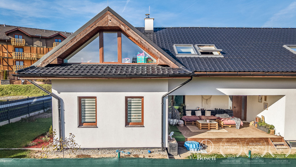 BOSEN | Moderný, zariadený rodinný dom vo Veľkej Lomnici