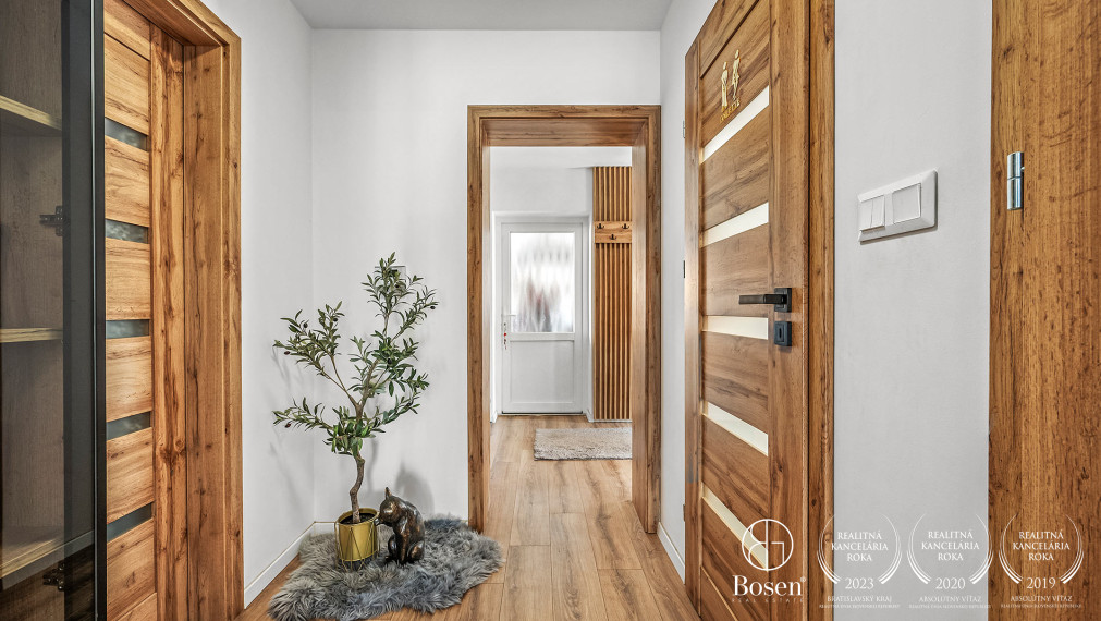 BOSEN | Moderný, zariadený rodinný dom vo Veľkej Lomnici