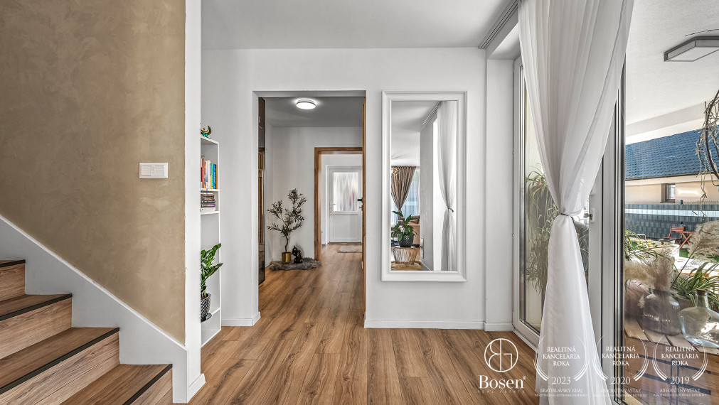 BOSEN | Moderný, zariadený rodinný dom vo Veľkej Lomnici