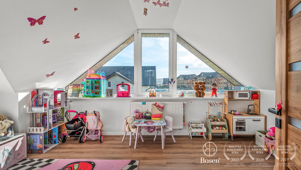 BOSEN | Moderný, zariadený rodinný dom vo Veľkej Lomnici