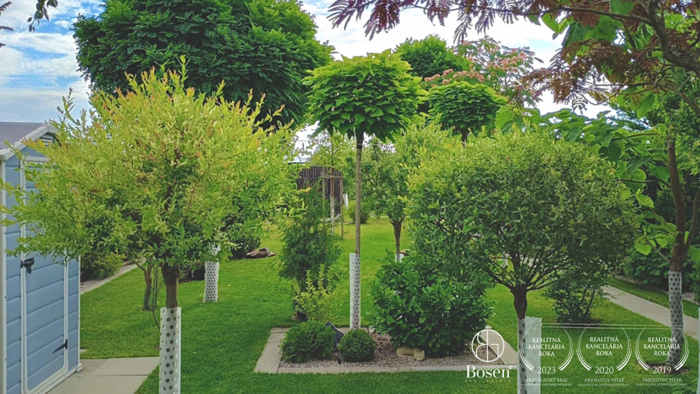 BOSEN | 3-izbový byt v samostatnom rodinnom dome s veľkou záhradou a parkovaním