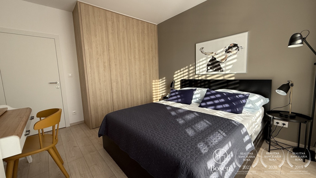 LOYALTERS | 2 izbový byt, moderný - kompletne zariadený, Záhorská Bystrica