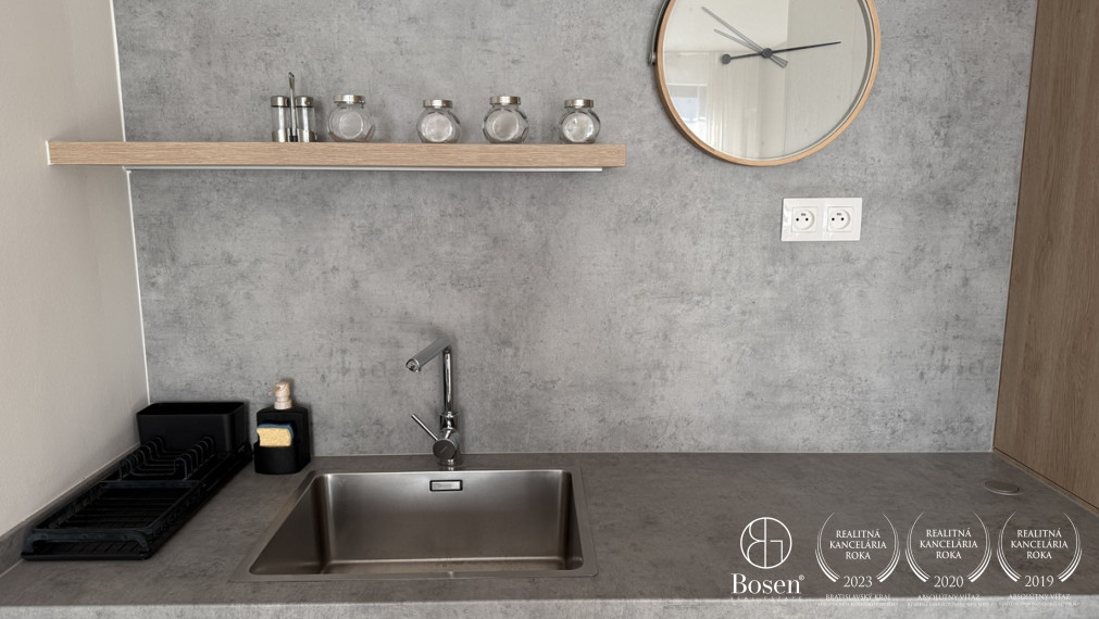 LOYALTERS | 2 izbový byt, moderný - kompletne zariadený, Záhorská Bystrica