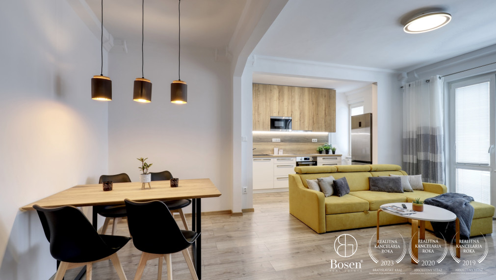 BOSEN I REZERVOVANÝ Zrekonštruovaný 2-izbový byt pri Štrkoveckom jazere