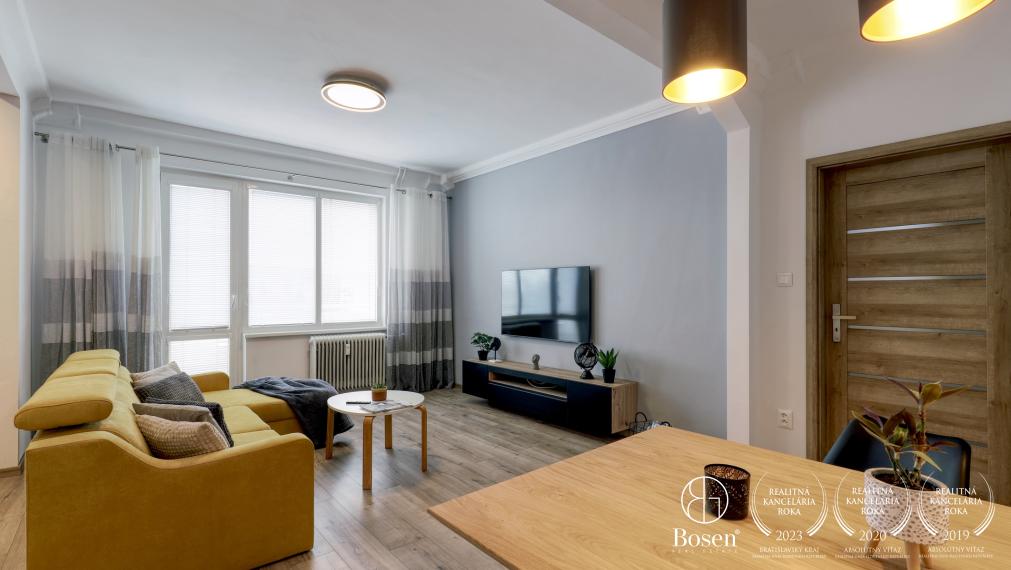 BOSEN I REZERVOVANÝ Zrekonštruovaný 2-izbový byt pri Štrkoveckom jazere