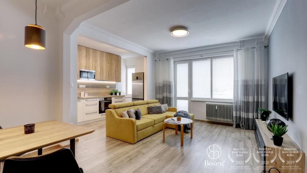 BOSEN I REZERVOVANÝ Zrekonštruovaný 2-izbový byt pri Štrkoveckom jazere