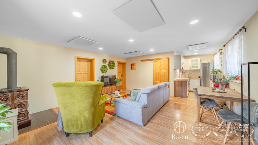 BOSEN | Rodinný 3 izbový dom v radovej zástavbe so záhradou