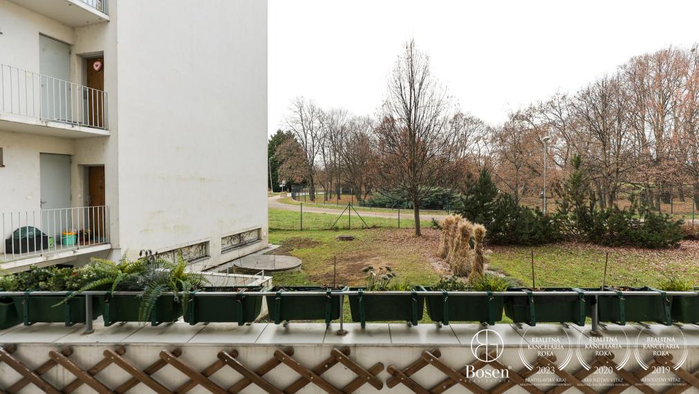BOSEN | 4-izb byt s terasou a parkovaním - Botanicka ul.