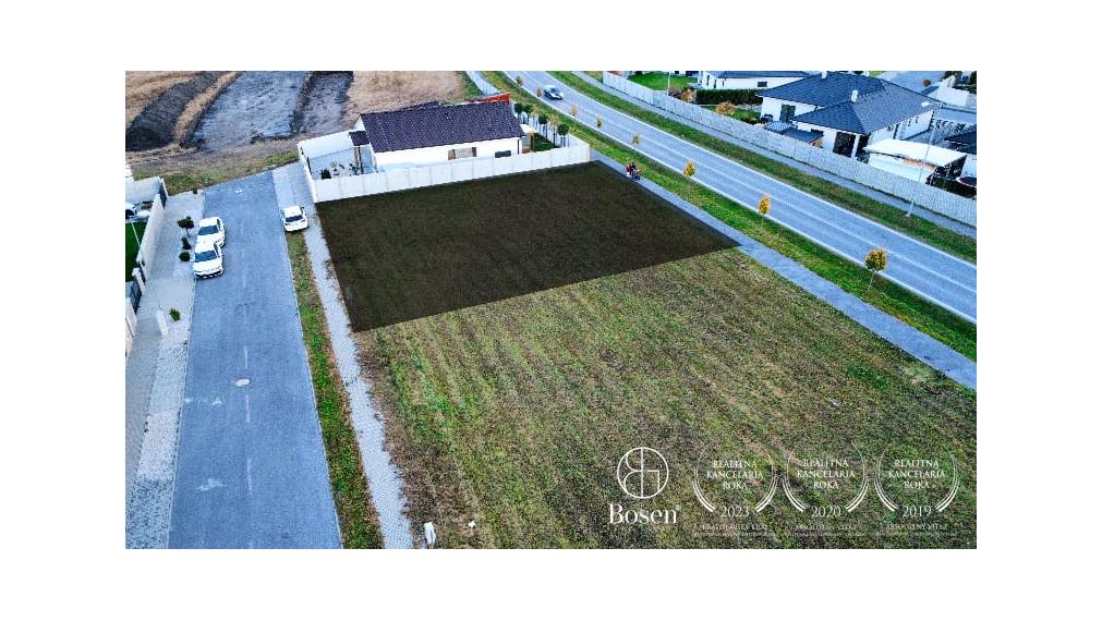 BOSEN | Slnečný stavebný pozemok pre rodinný dom v Dunajskej Strede