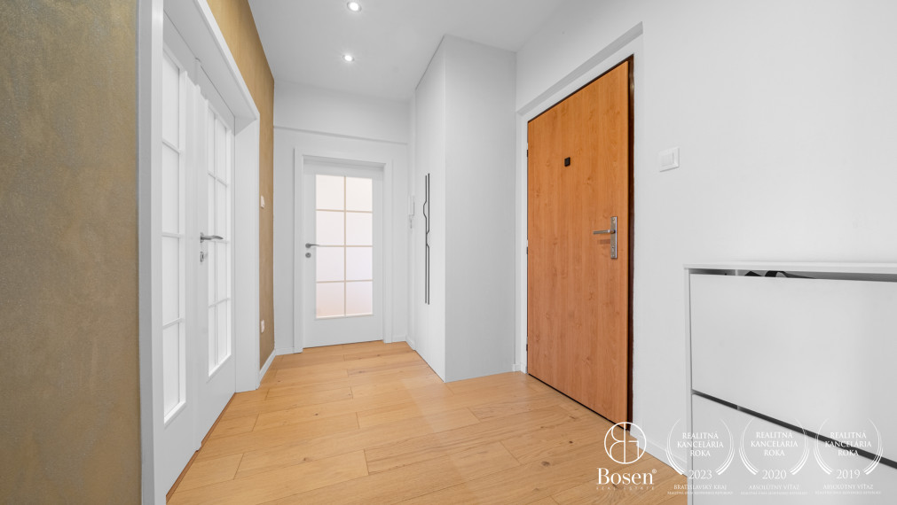 Bosen | REZERVOVANÉ Svetlý 2-izbový byt v Novom Meste, Šuňavcova