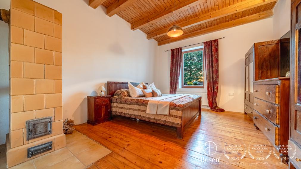 BOSEN | Unique country estate, family house, stable, 30,000 m² land, only 27 km from Bratislava, Dúbrava