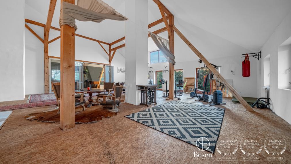 BOSEN | Unique country estate, family house, stable, 30,000 m² land, only 27 km from Bratislava, Dúbrava