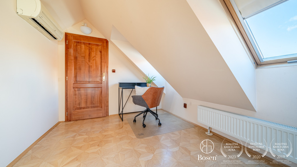 BOSEN | 5-room attic apartment with an exceptional atmosphere in the Esterházy Palace, Panská Street, Bratislava, 228 m²
