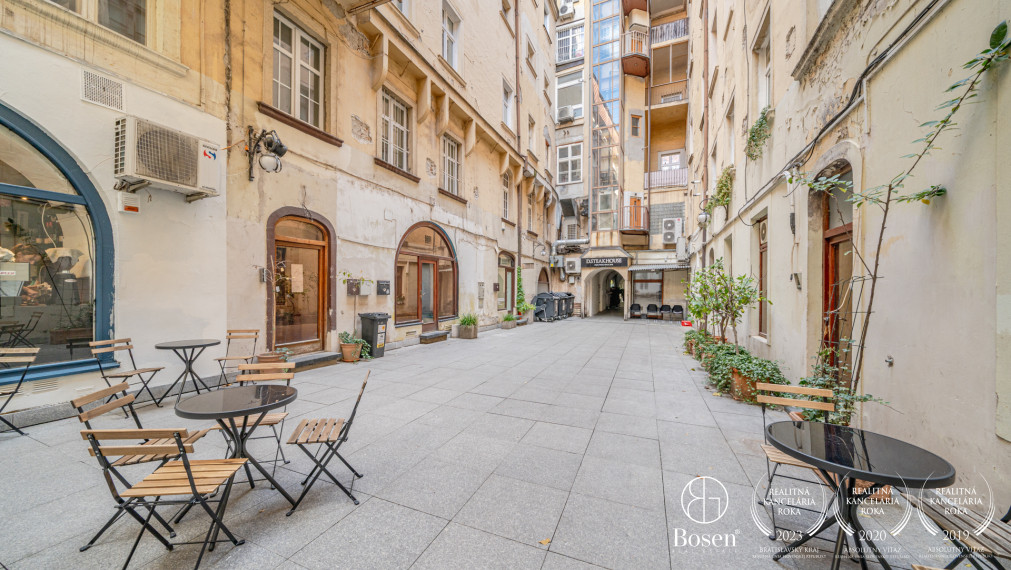 BOSEN | 5-room attic apartment with an exceptional atmosphere in the Esterházy Palace, Panská Street, Bratislava, 228 m²