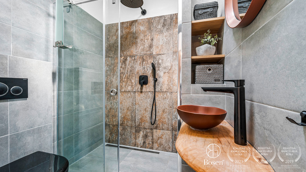 BOSEN | Šikovný rodinný domček s dušou a moderným štýlom