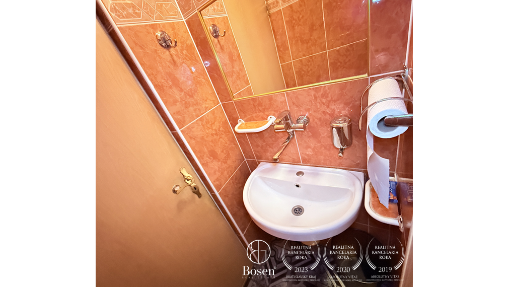 REZERVOVANÉ-Obchodný priestor – Kancelária  – Reštaurácia - Petržalka, Šustekova ulica