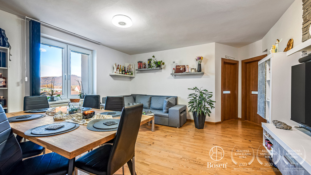 BOSEN | Slnečný 3-izbový byt s balkónom v Hranovnici