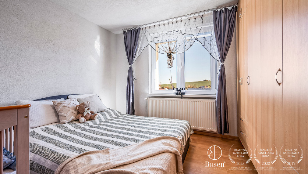 BOSEN | Slnečný 3-izbový byt s balkónom v Hranovnici