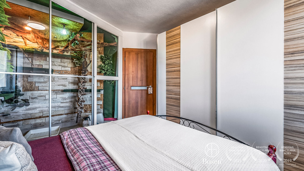 BOSEN | Slnečný 3-izbový byt s balkónom v Hranovnici