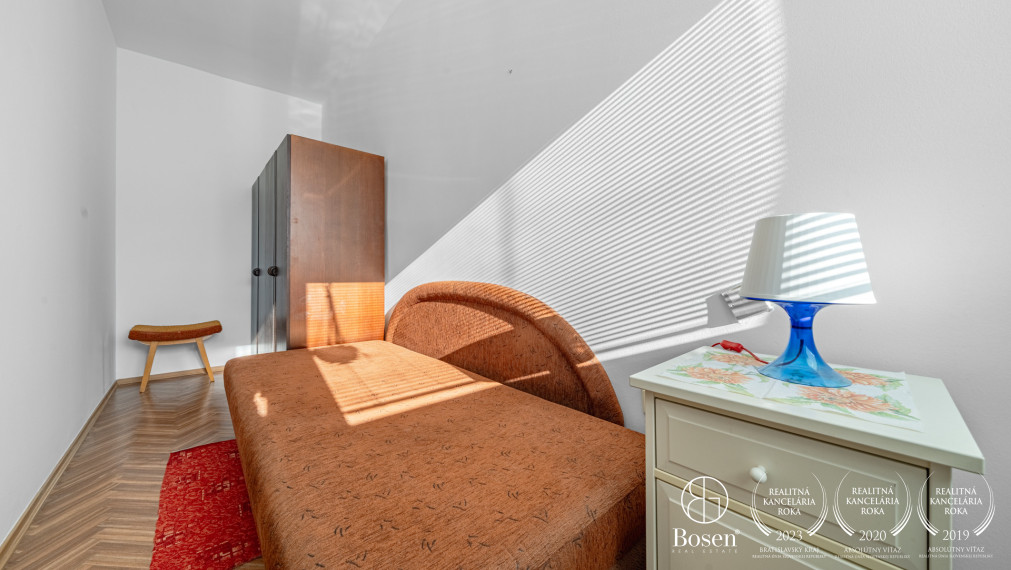 1,5-izbový byt s loggiou a parkovaním v centre – Medená ul.