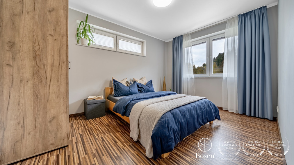 BOSEN | Modern Family House with Swimming Pool, Double Garage, 883 m², 7 km from Terchová – Kubíková