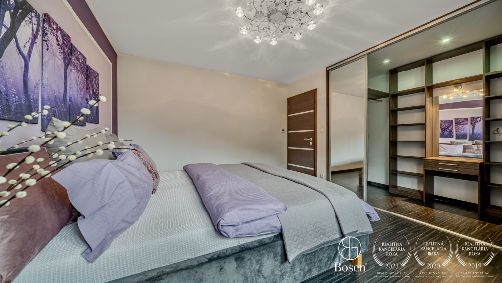 BOSEN | Modern Family House with Swimming Pool, Double Garage, 883 m², 7 km from Terchová – Kubíková