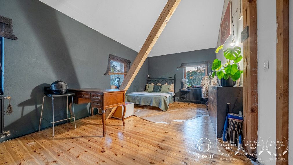 BOSEN | Unique country estate, family house, stable, 30,000 m² land, only 27 km from Bratislava, Dúbrava