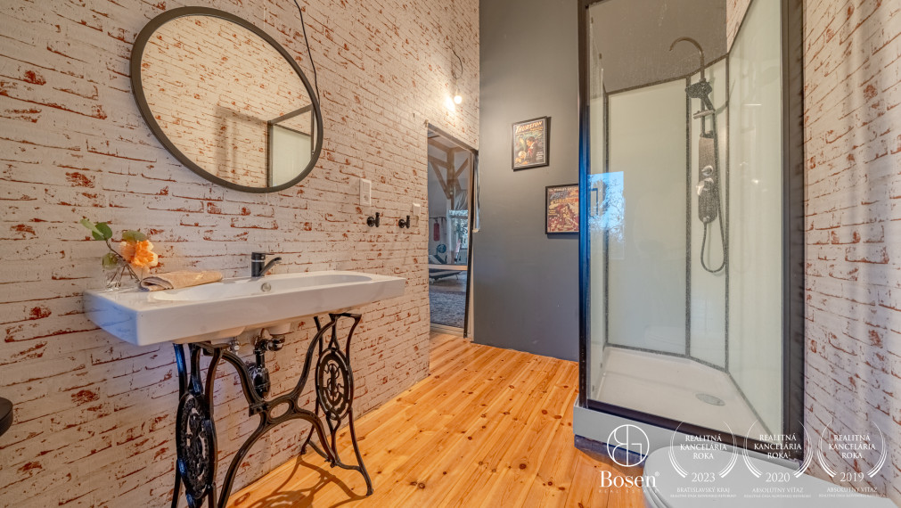 BOSEN | Unique country estate, family house, stable, 30,000 m² land, only 27 km from Bratislava, Dúbrava